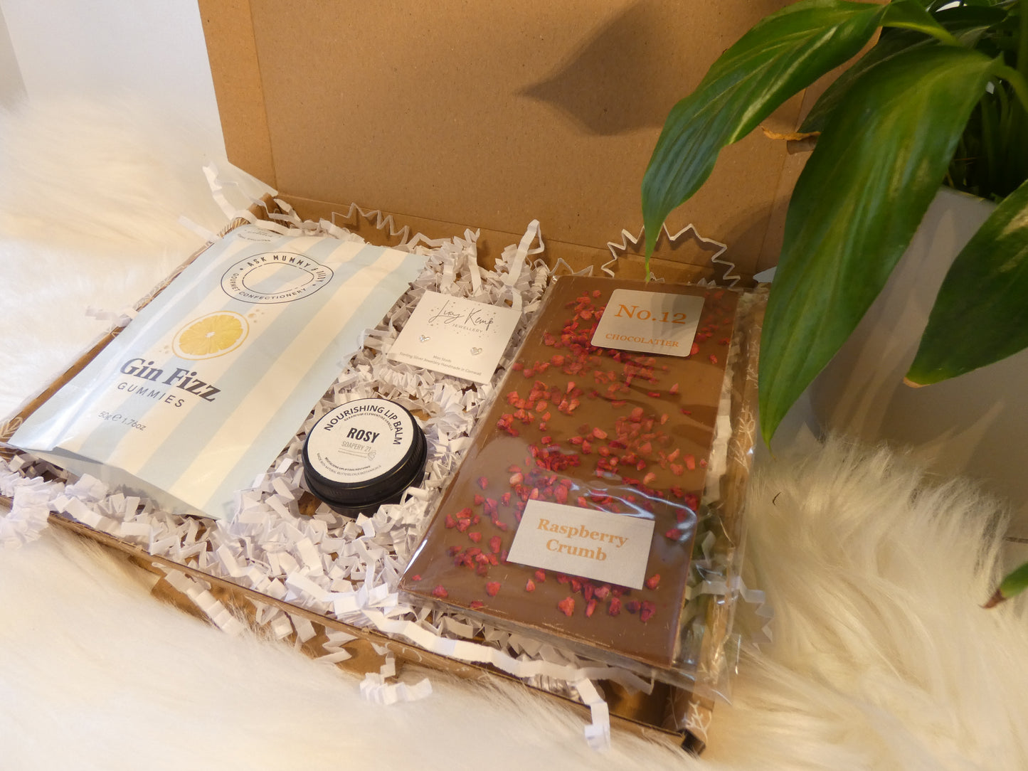 BIRTHDAY BLISS POSTAL GIFT BOX GIN FIZZ