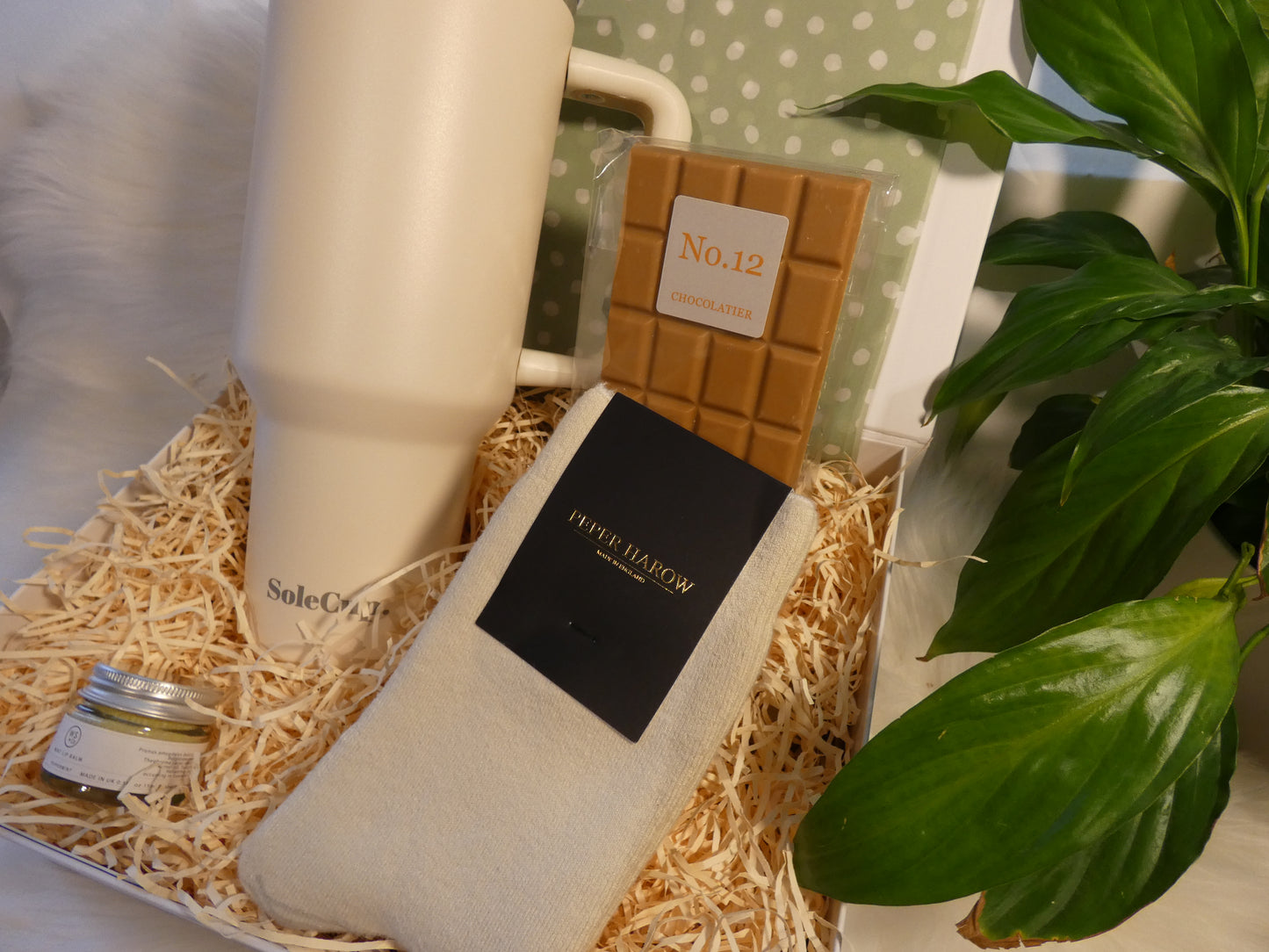 HAPPILY HYDRATED LUXURY GIFT BOX (LIMITED AVAILABILITY !!!!!)