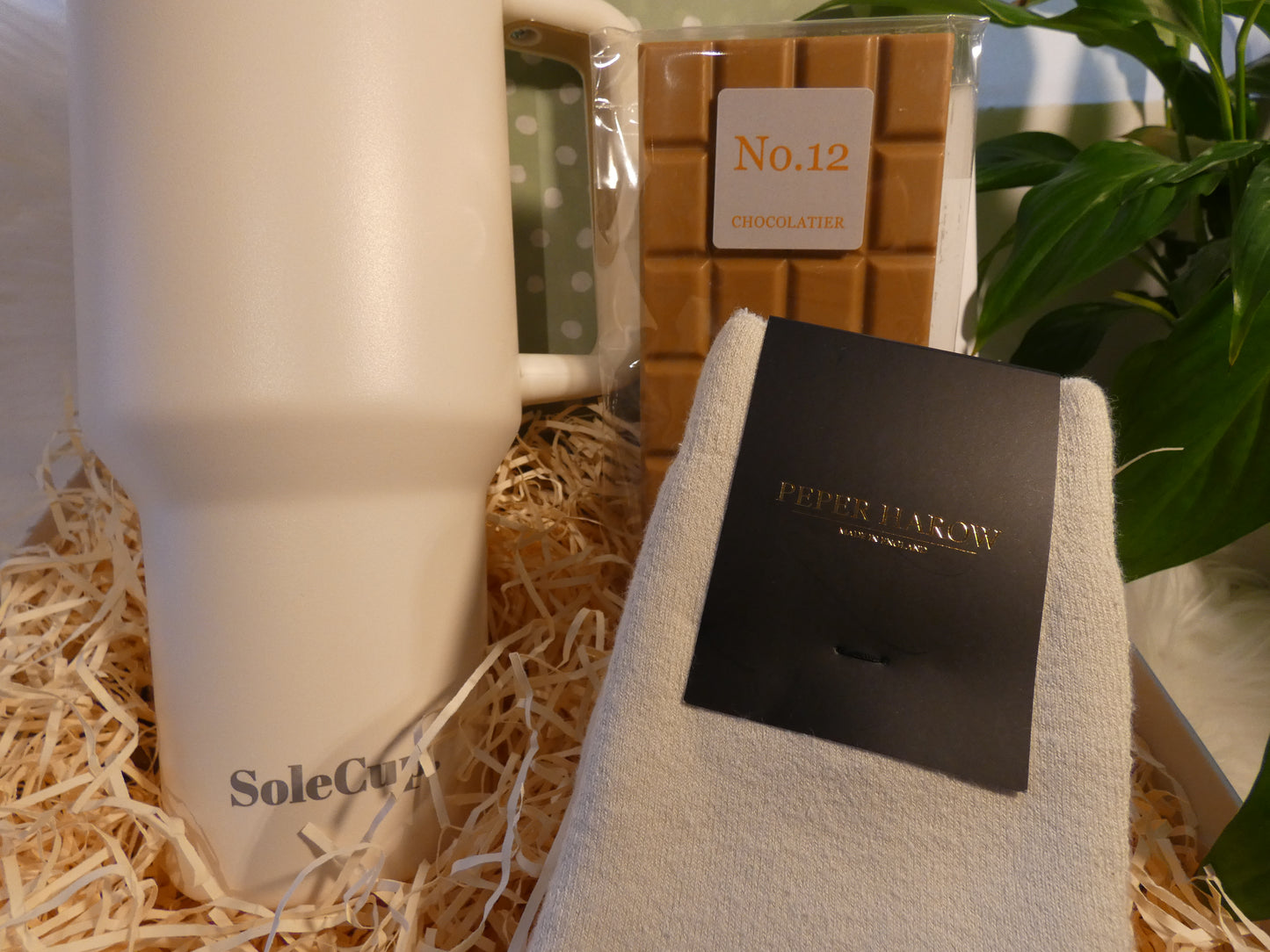 HAPPILY HYDRATED LUXURY GIFT BOX (LIMITED AVAILABILITY !!!!!)