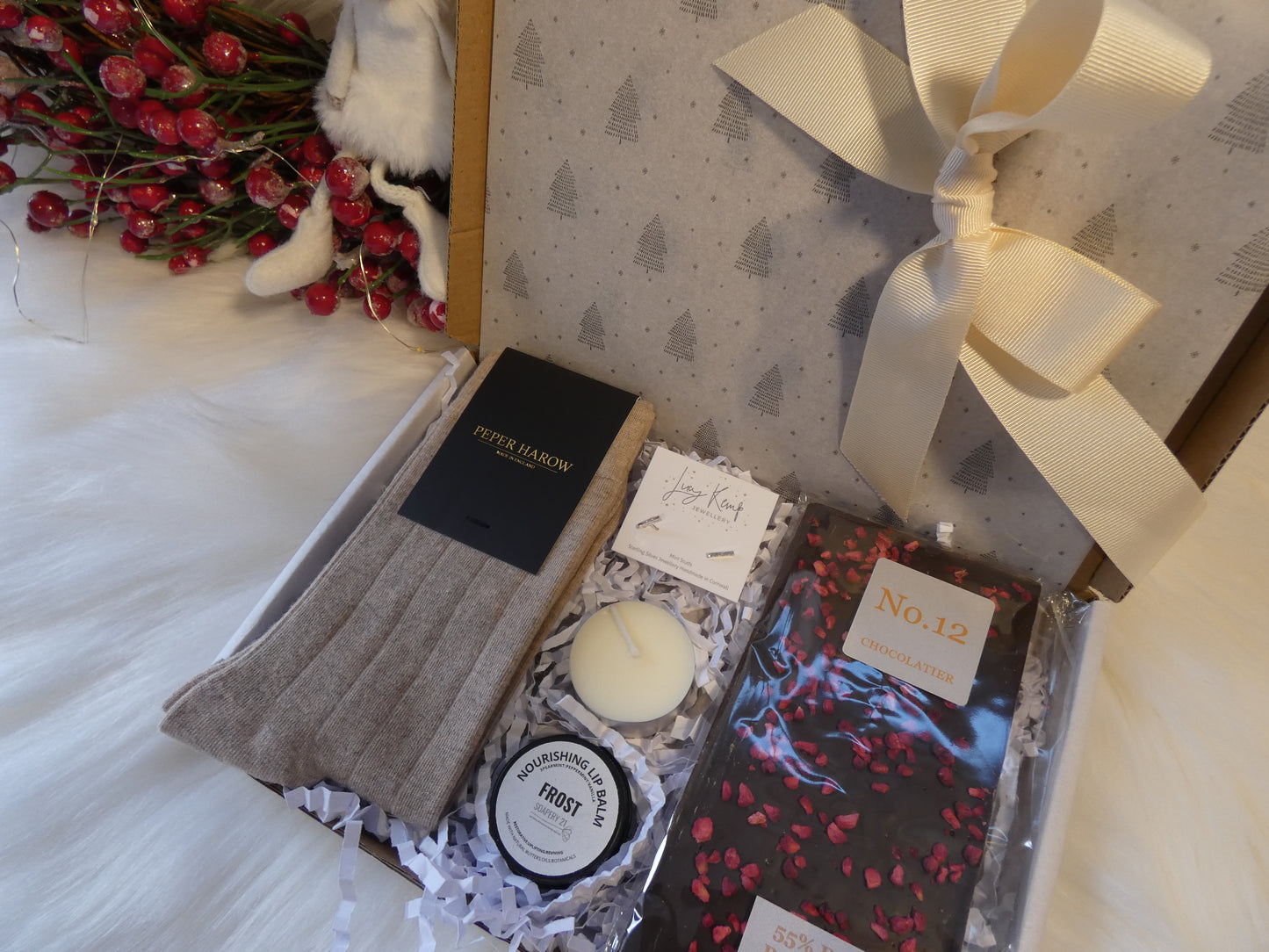 MERRY CHRISTMAS LUXURY POSTAL GIFT BOX *BACK IN STOCK FOR CHRISTMAS*