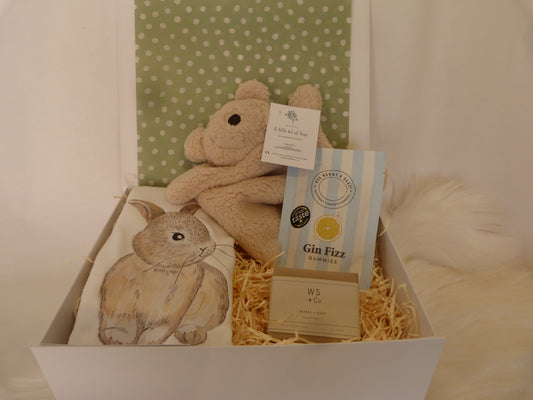 NEW MUM & BABY SNUGGLE LUXURY GIFT BOX