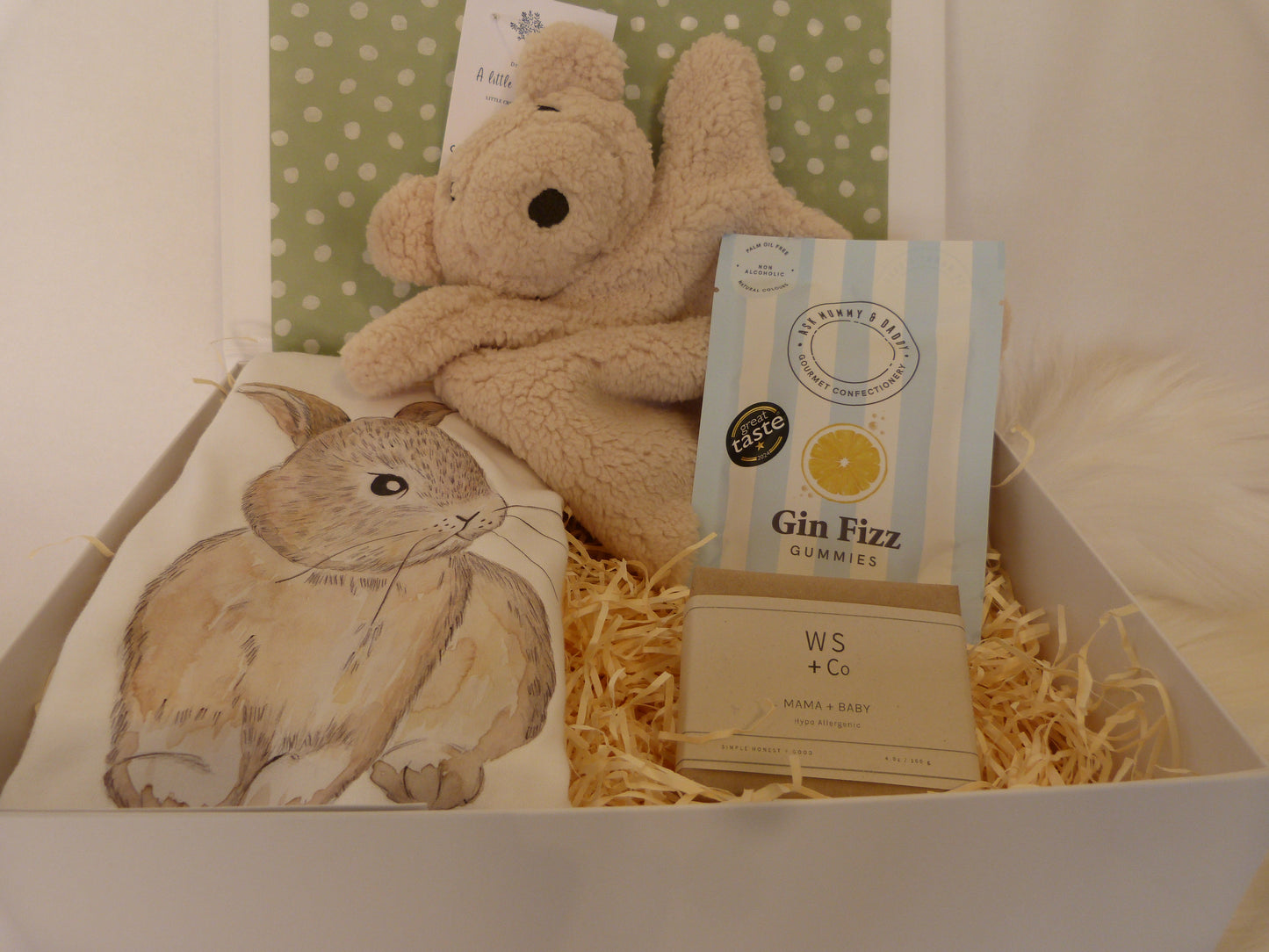 NEW MUM & BABY SNUGGLE LUXURY GIFT BOX