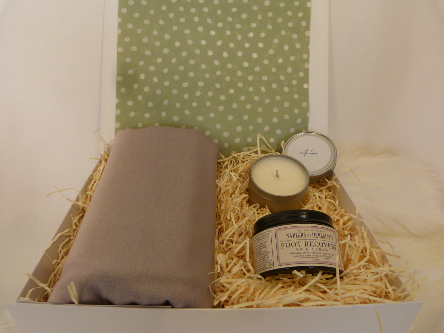 CASHMERE CALM LUXURY GIFT BOX
