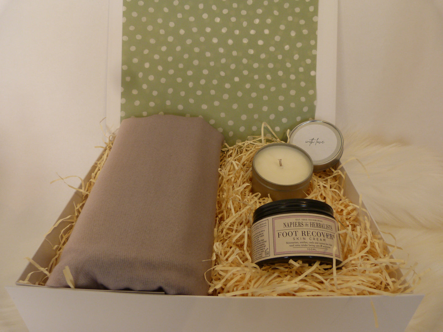 CASHMERE CALM LUXURY GIFT BOX