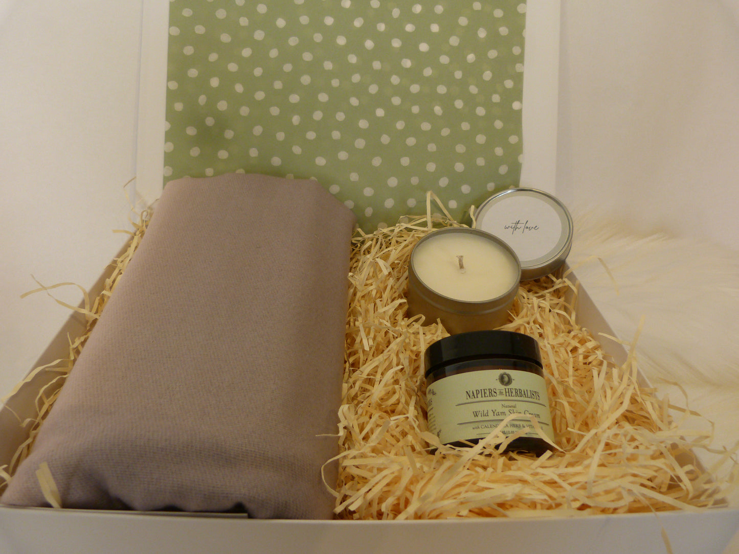 CASHMERE CALM LUXURY GIFT BOX