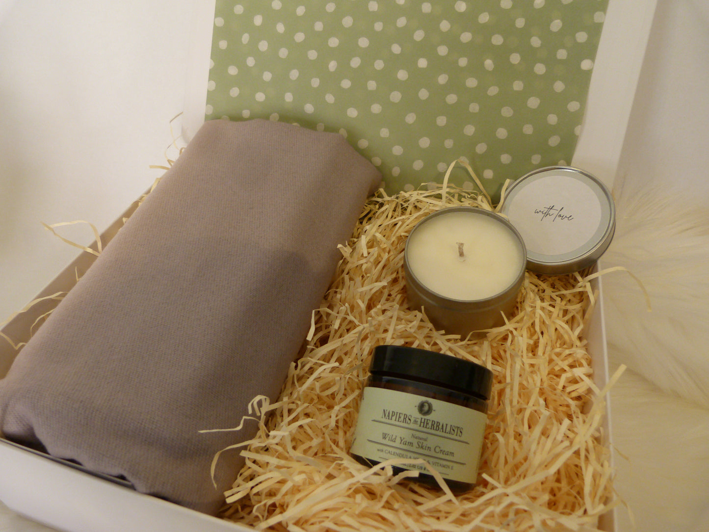 CASHMERE CALM LUXURY GIFT BOX