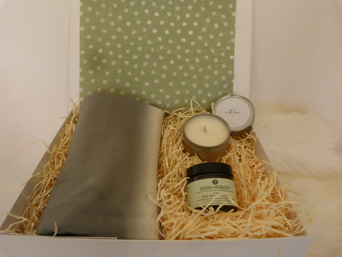 CASHMERE CALM LUXURY GIFT BOX