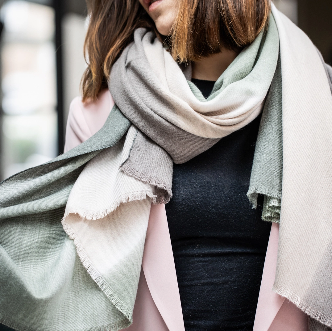 CASHMERE CALM LUXURY GIFT BOX