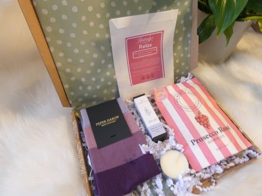 LILAC LULL POSTAL GIFT BOX